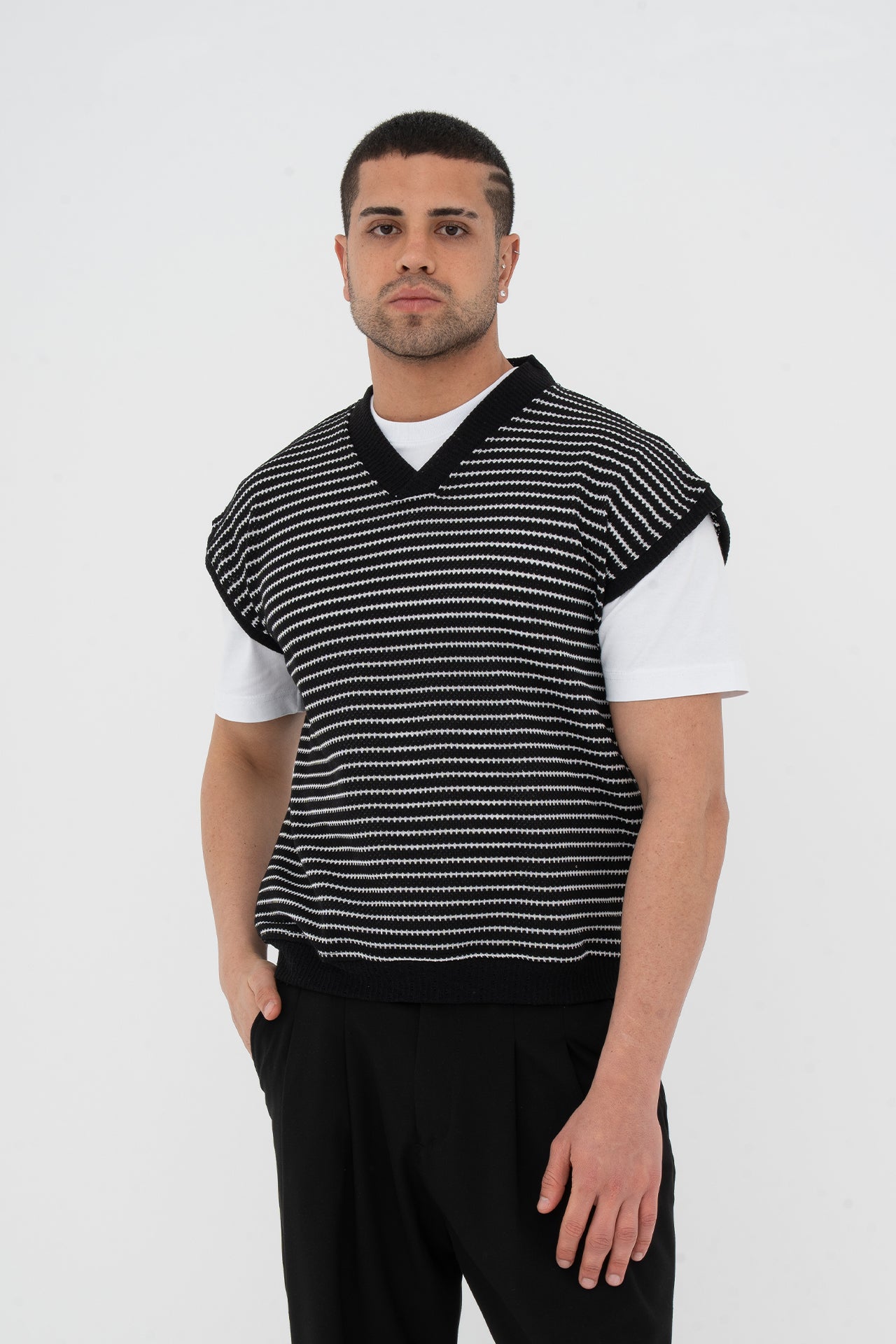 Sıfır Kollu Oversize Triko Süveter