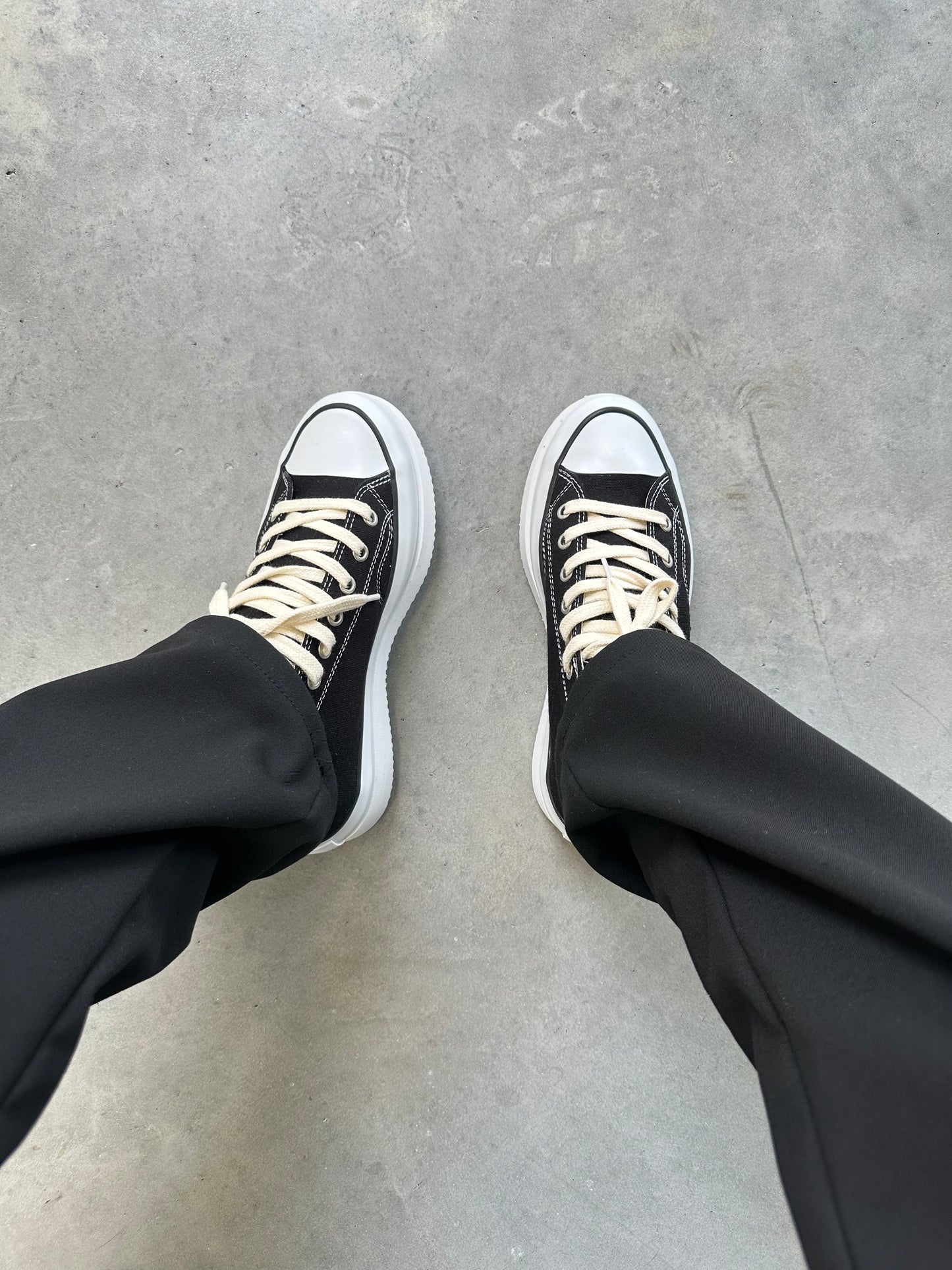 Yüksek taban converse