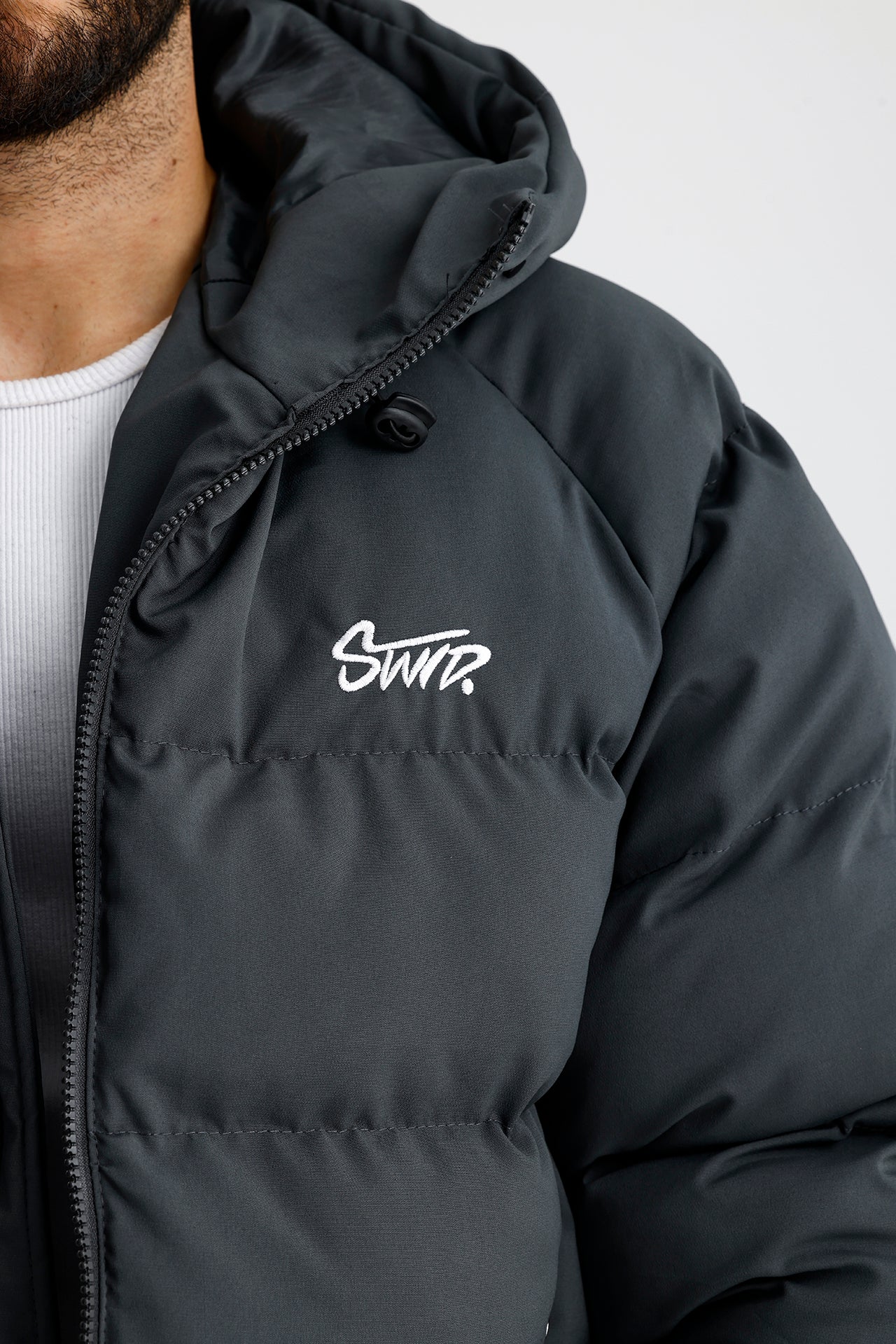 STWD Nakışlı Oversize Kapüşonlu Şişme Mont