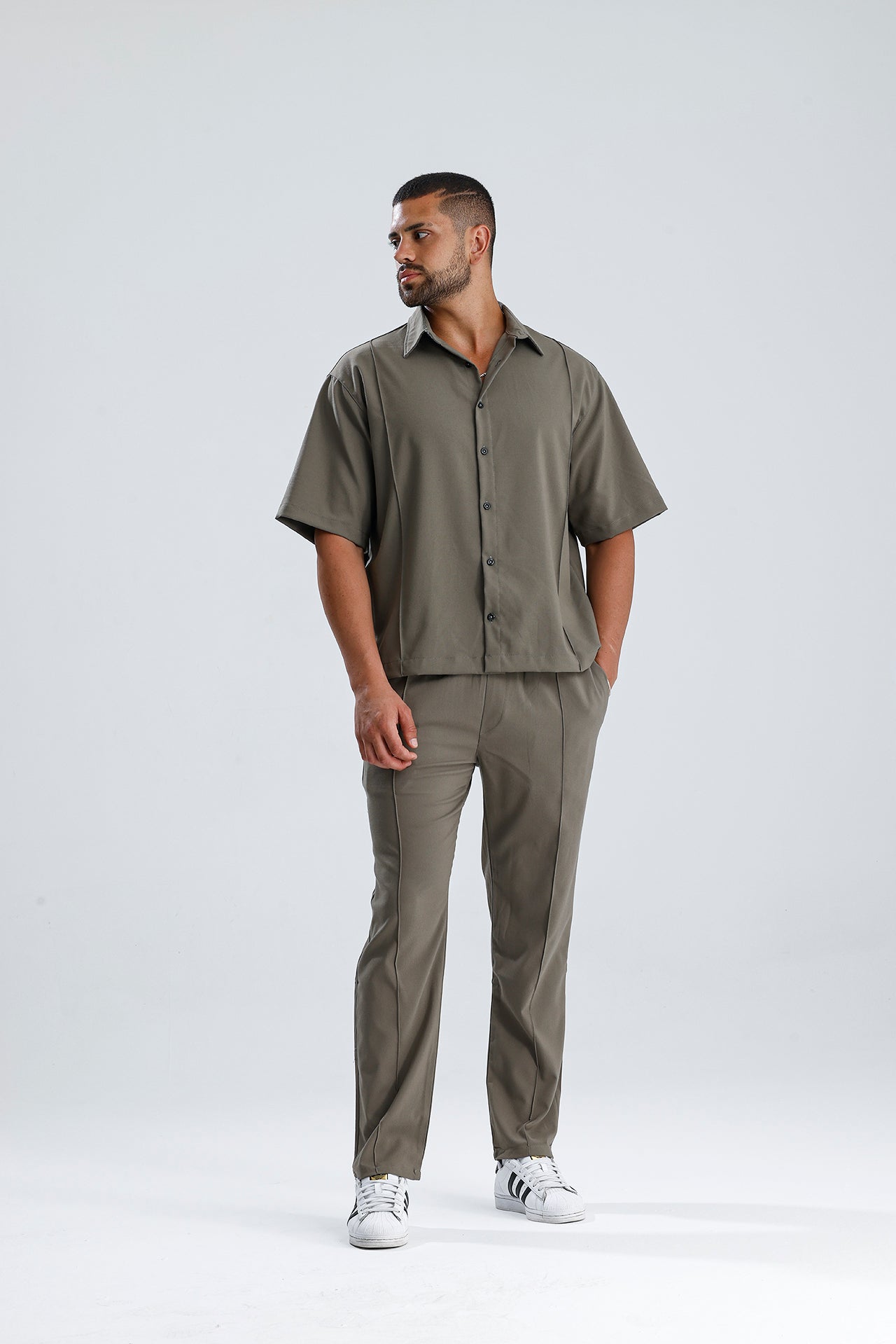 Ön Dikiş Detaylı Kumaş Takım